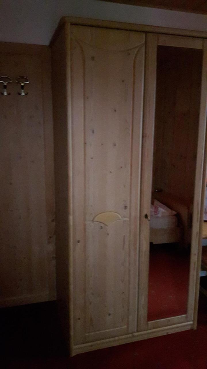 Gasthaus Weisskugel Malles Venosta Bagian luar foto